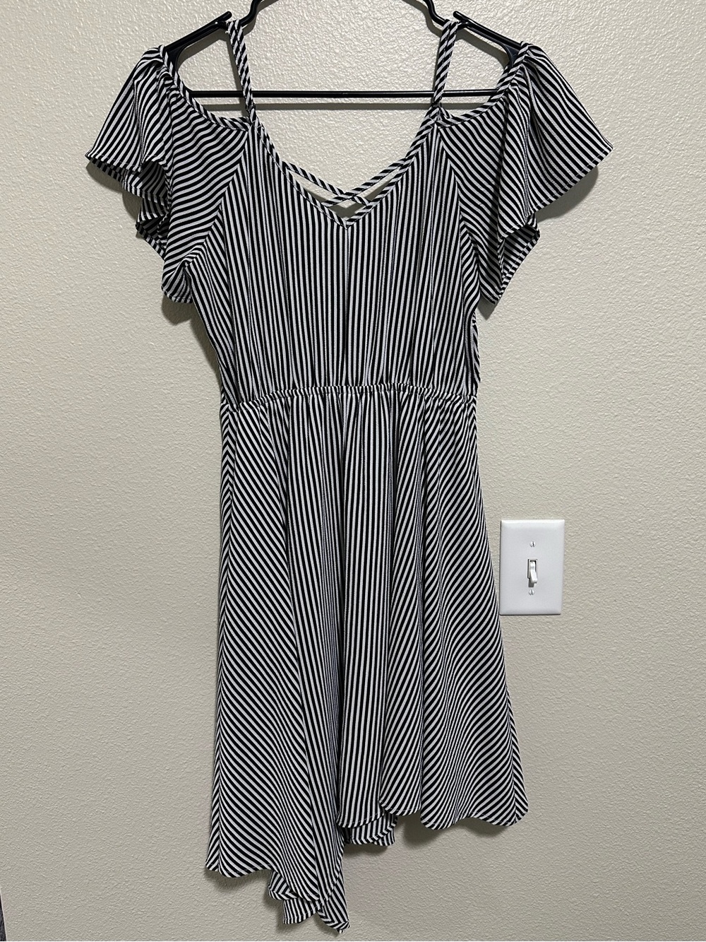 Juniors Black and White Striped Open Shoulder Dress